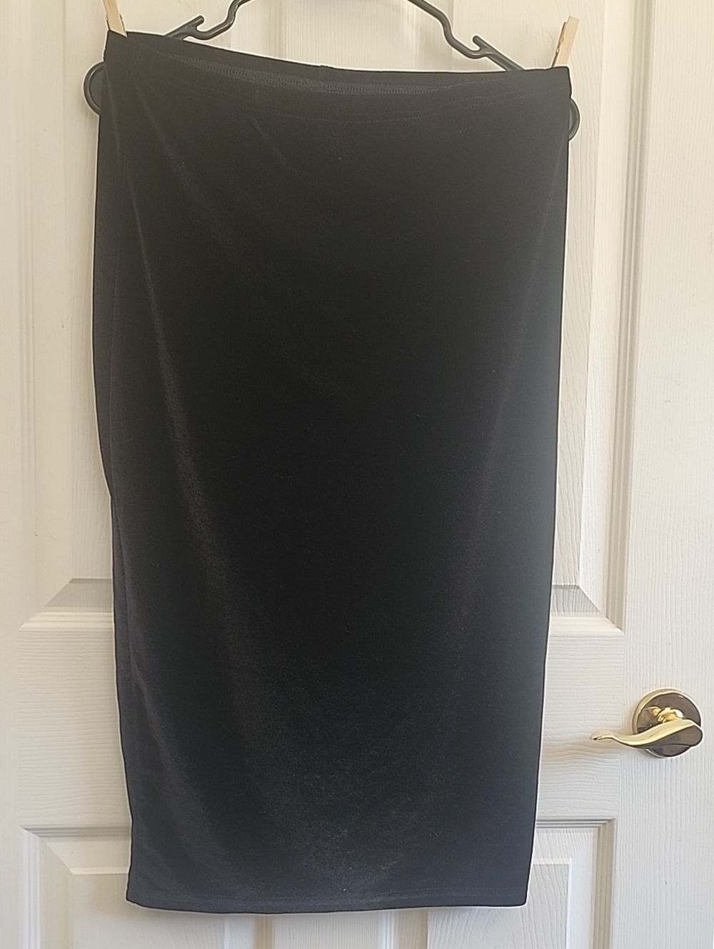 SHEIN Black Velvet Pencil Skirt